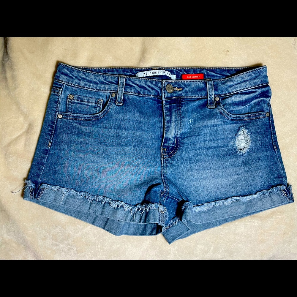 Celebrity Pink “The Honey” Jean shorts